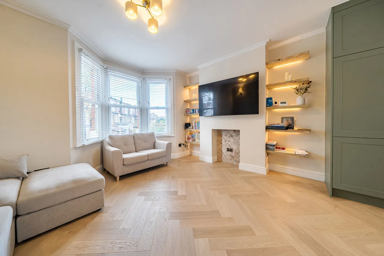 3 bed flat for sale, Dudley Gardens, Ealing, W13