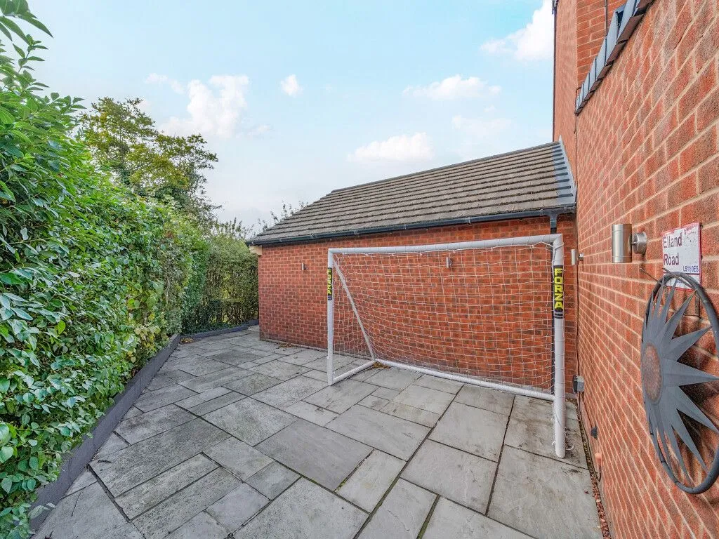Leafield Drive, Wrenthorpe, WF2, photo 22