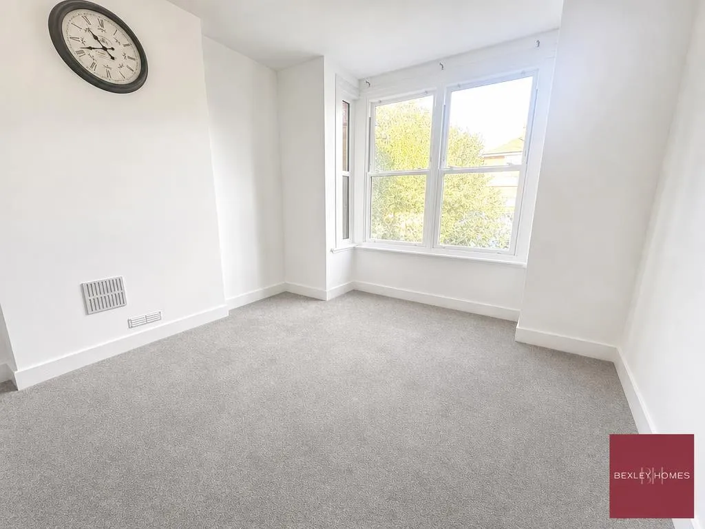 Woolwich Road, London, SE2, photo 13