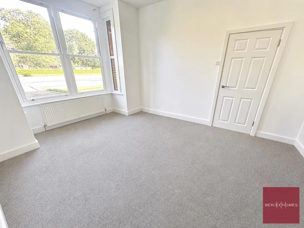 Woolwich Road, London, SE2, photo 14
