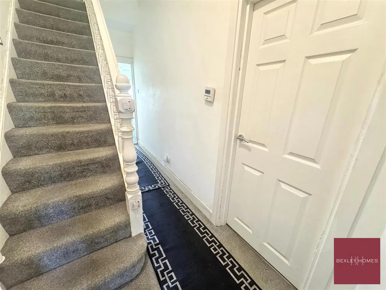 Woolwich Road, London, SE2, photo 12