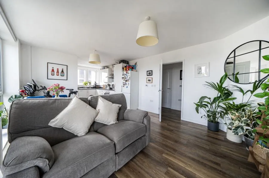 Colonnade Gardens, Acton, W3, photo 16