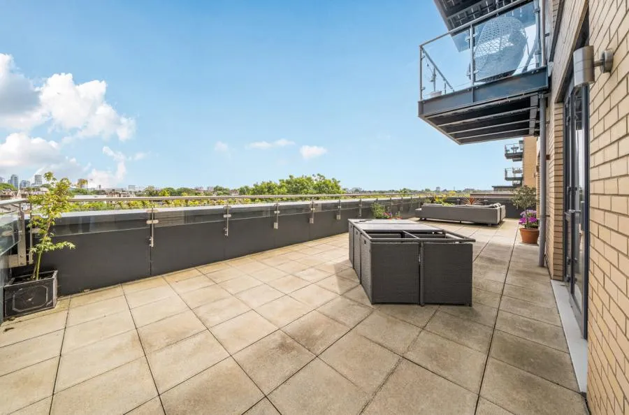 Colonnade Gardens, Acton, W3, photo 20
