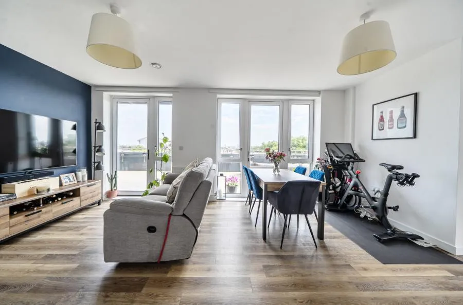 Colonnade Gardens, Acton, W3, photo 15