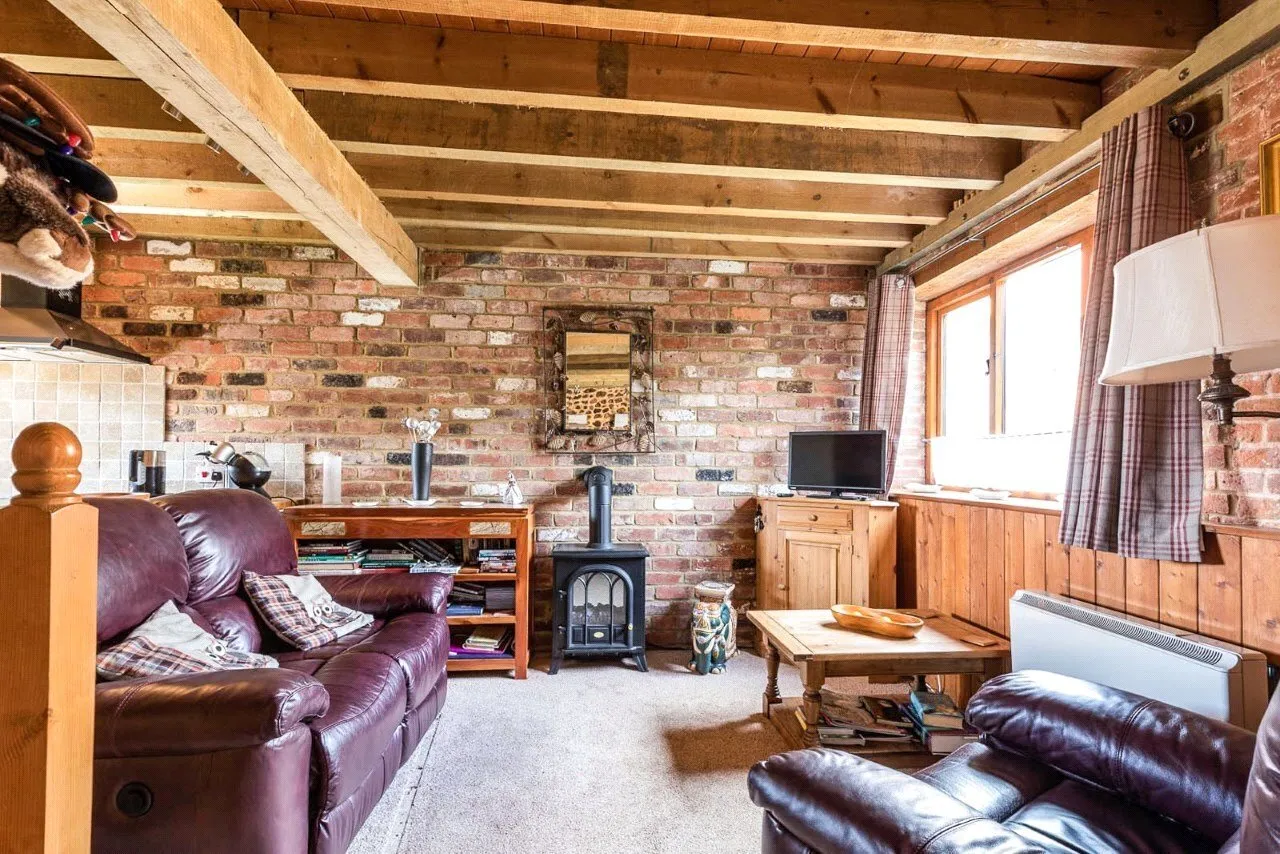 Cannister Hall Barns, Toftrees, Fakenham, Norfolk, NR21, photo 4