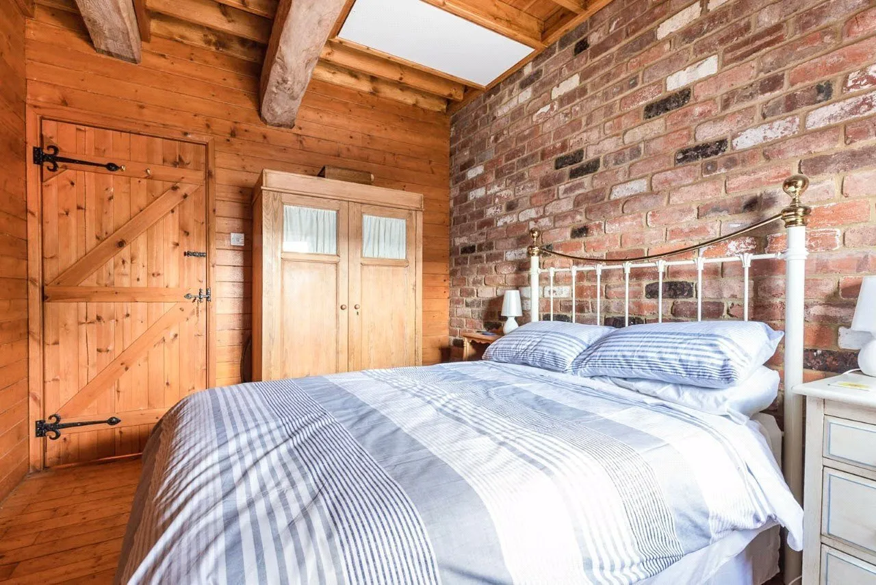 Cannister Hall Barns, Toftrees, Fakenham, Norfolk, NR21, photo 10