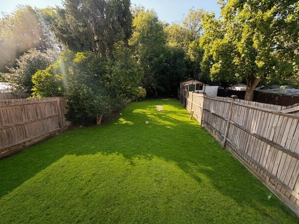 Farm Road, Edgware, photo 15