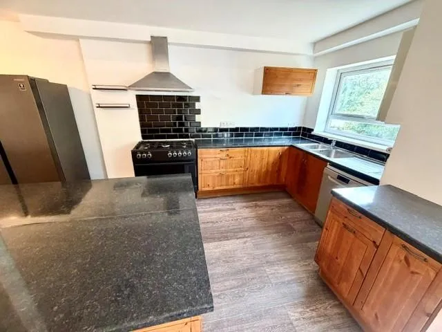 Farm Road, Edgware, photo 5