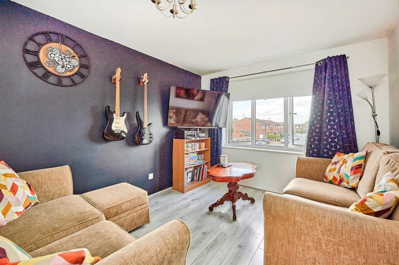Ozier Court Saffron Walden, CB11, photo 2