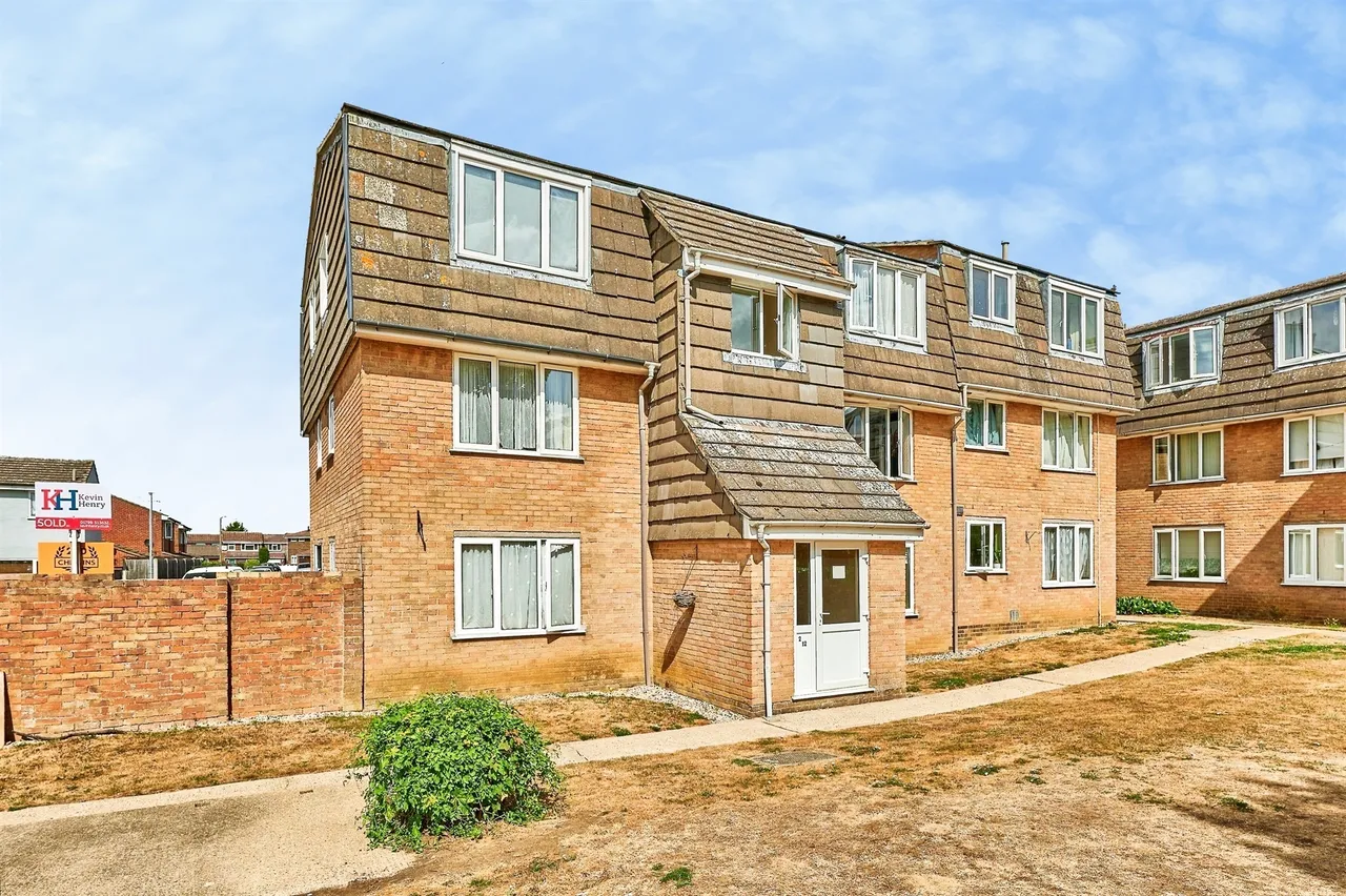 1 bed flat for sale, Ozier Court Saffron Walden, CB11