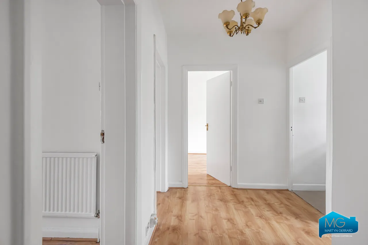 Great North Road, East Finchley, N2, photo 7
