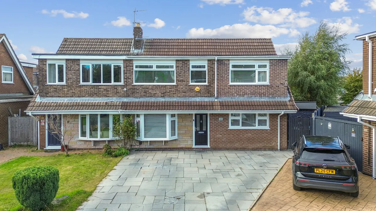 Tarrant Close, Wigan, WN3, photo 5