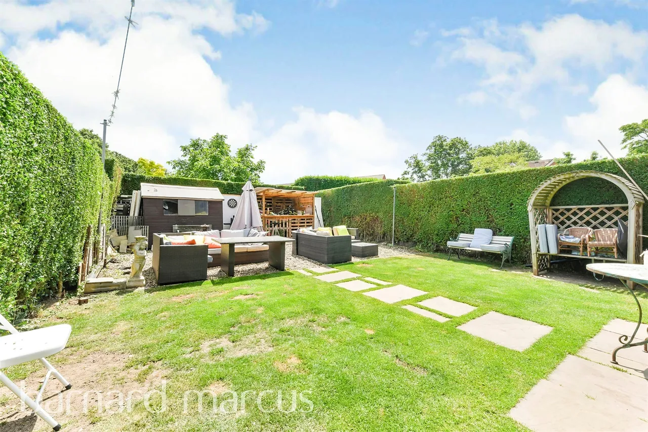 Whatley Avenue, London, SW20, photo 9