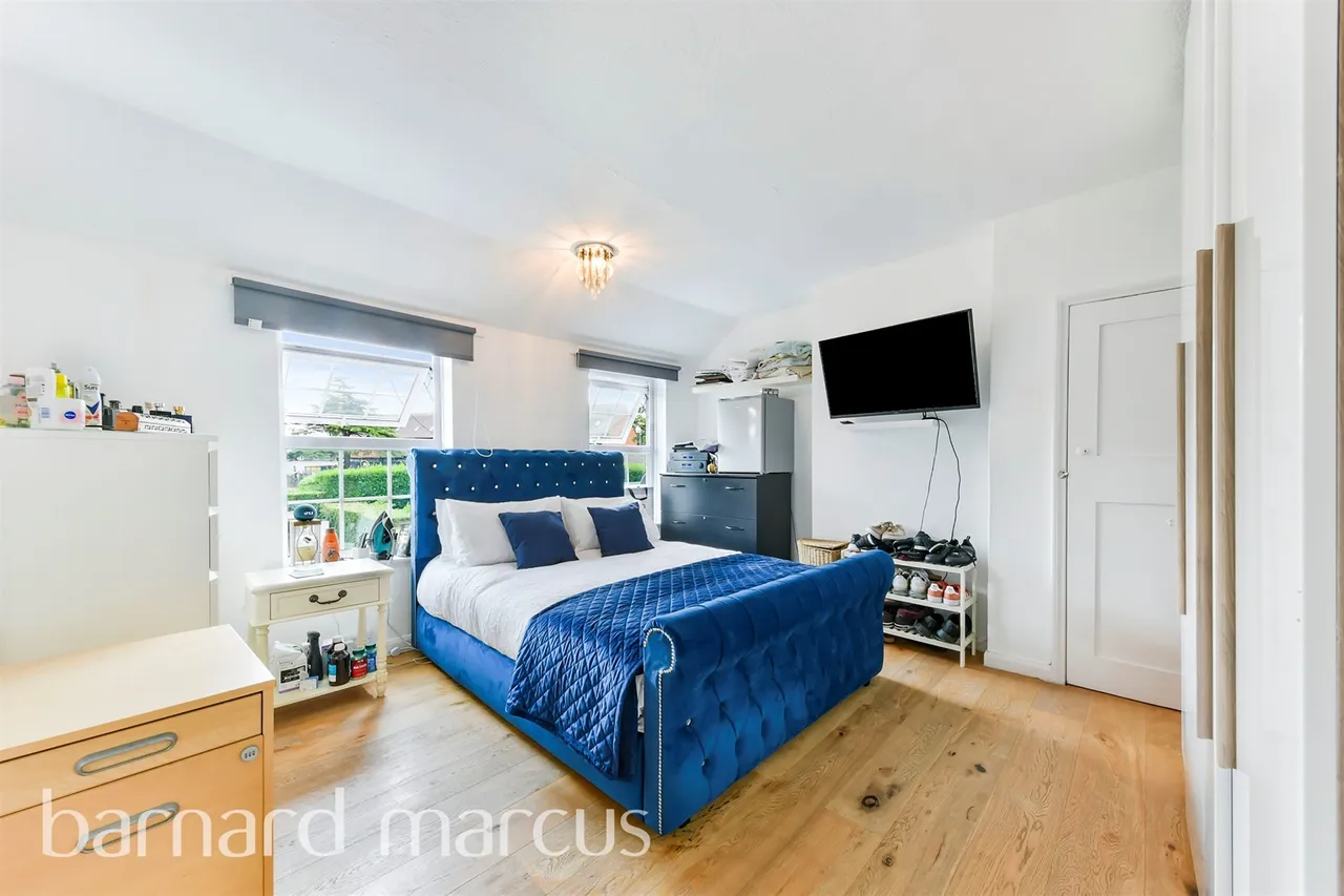 Whatley Avenue, London, SW20, photo 5