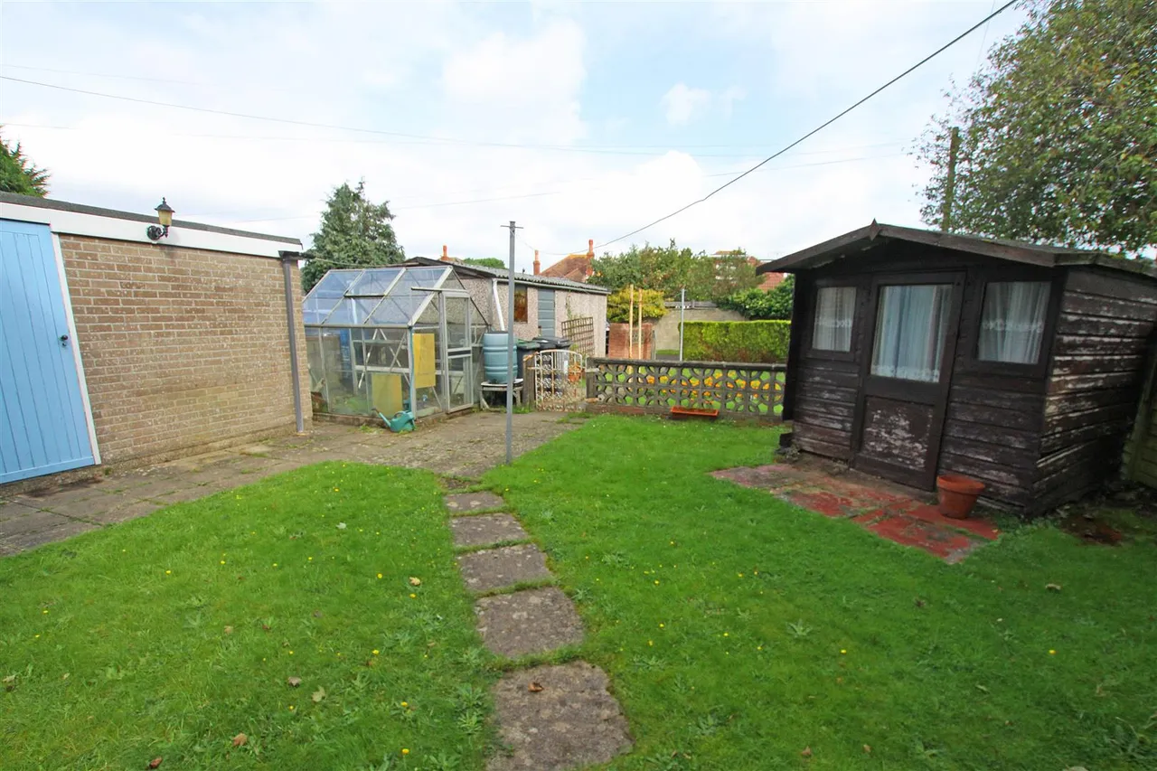 Craigmoor Avenue, Bournemouth, photo 12