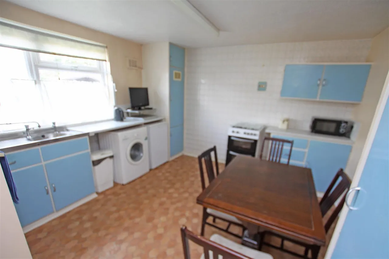 Craigmoor Avenue, Bournemouth, photo 4