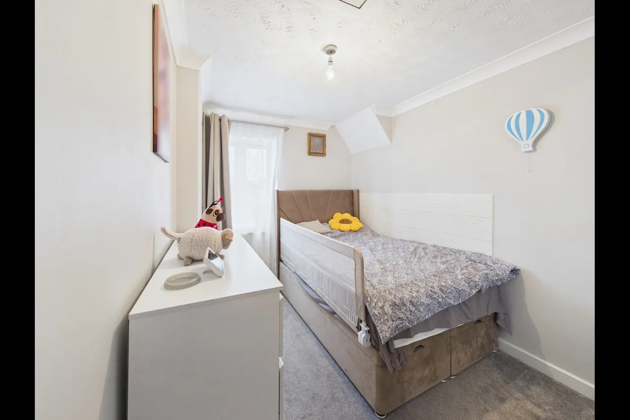 Blackthorn Court, Soham, CB7, photo 9