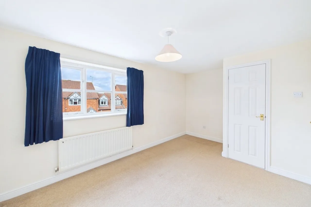 Montgomery Road, Whitnash, Leamington Spa, photo 8