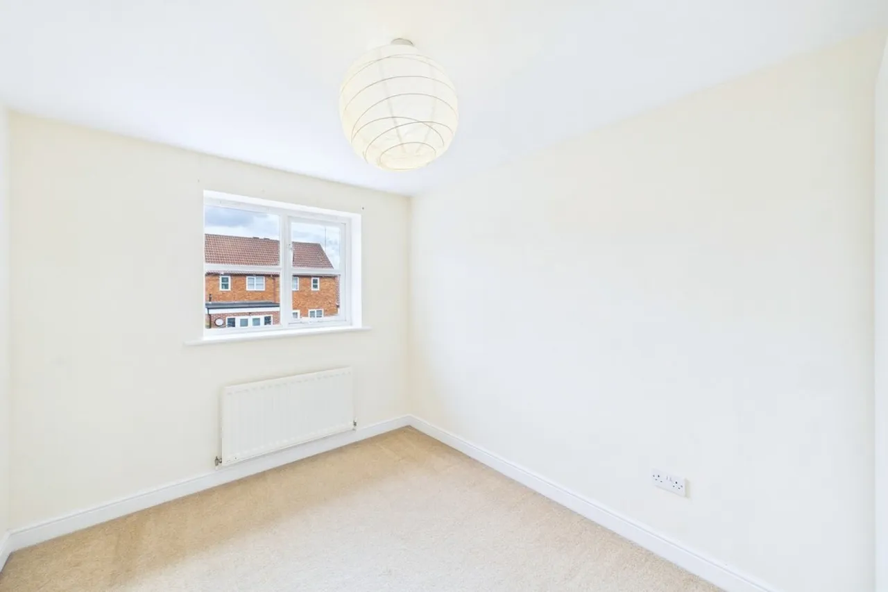 Montgomery Road, Whitnash, Leamington Spa, photo 10
