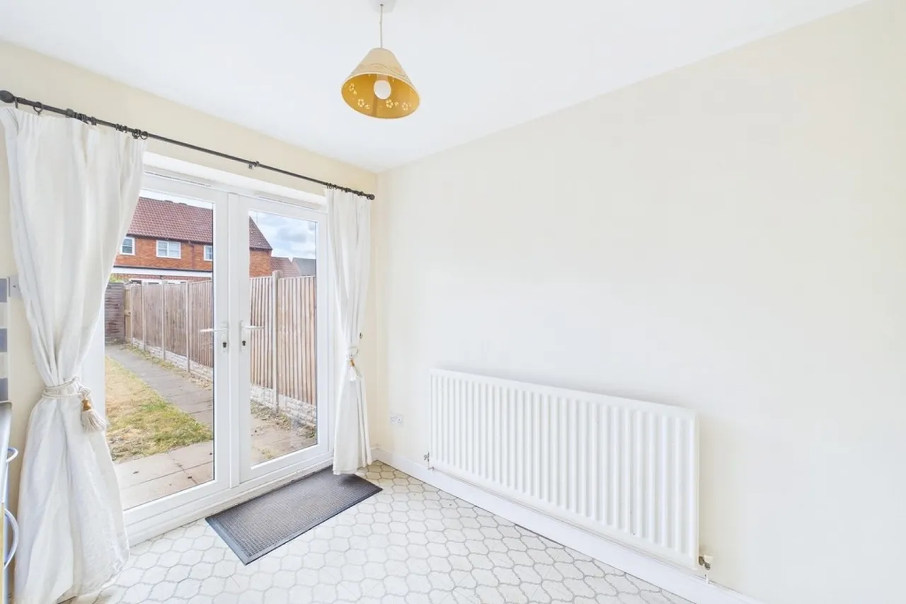 Montgomery Road, Whitnash, Leamington Spa, photo 4