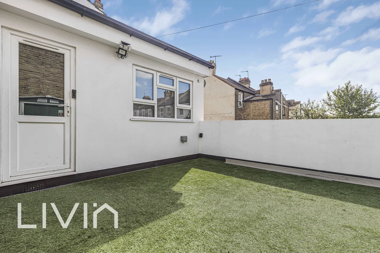 Thirsk Road, London, SE25, photo 10