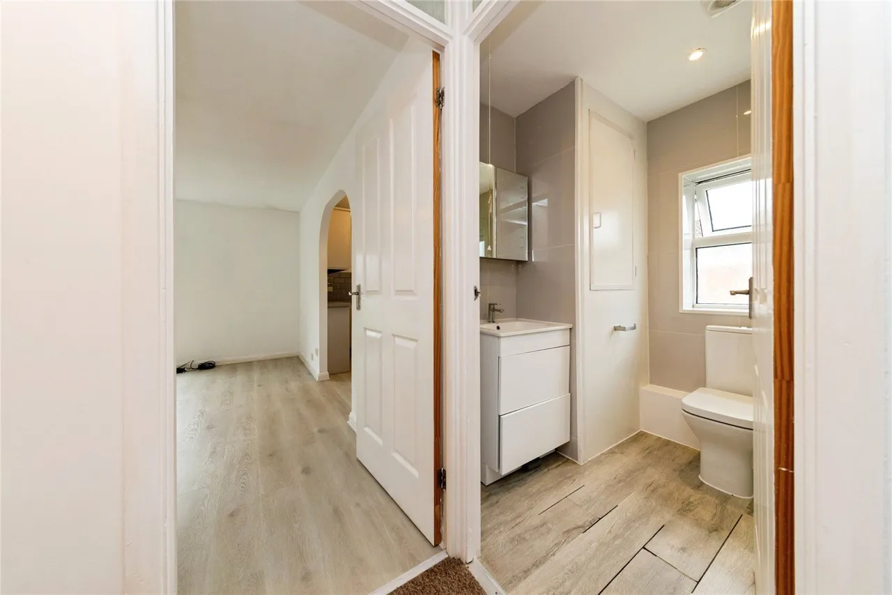 College Avenue, Tonbridge, TN9, photo 15