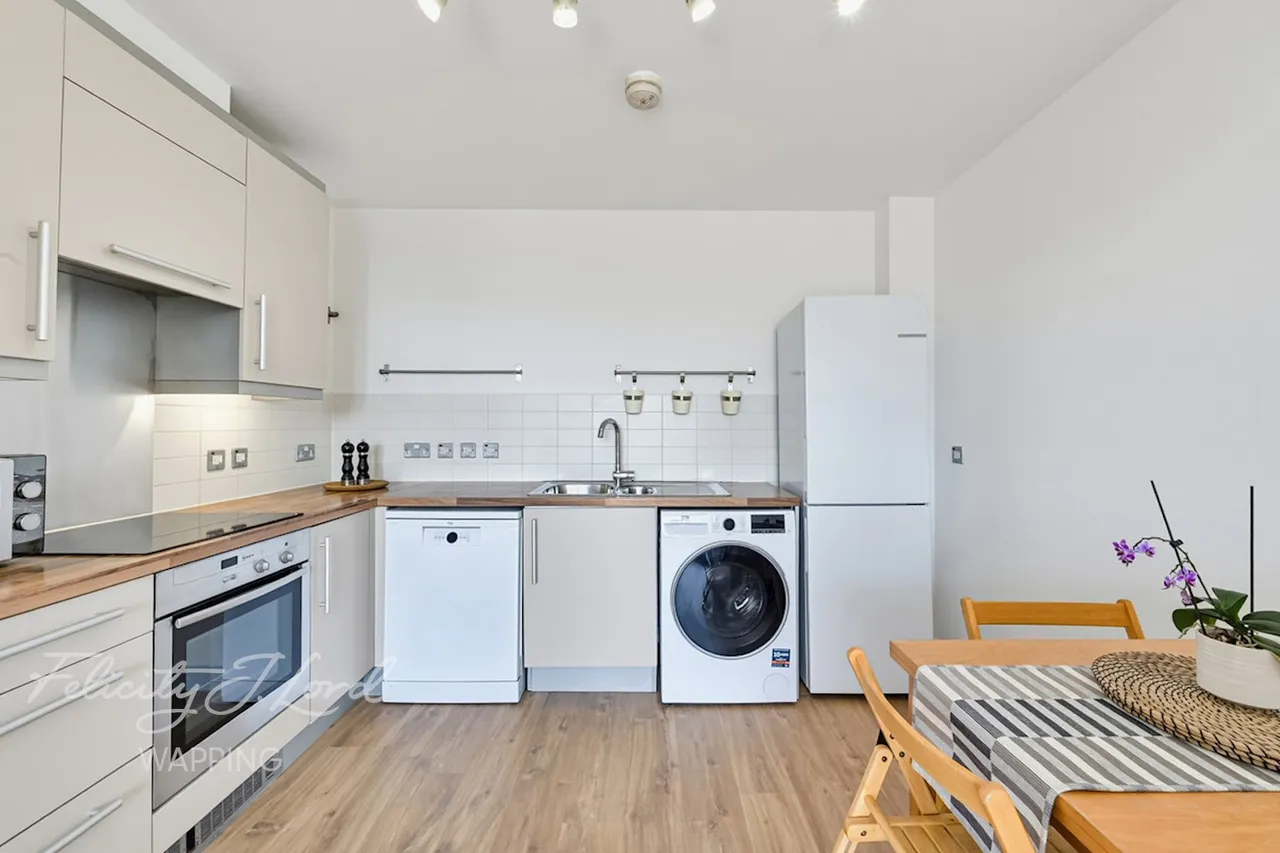 Spencer Way, London, E1, photo 9