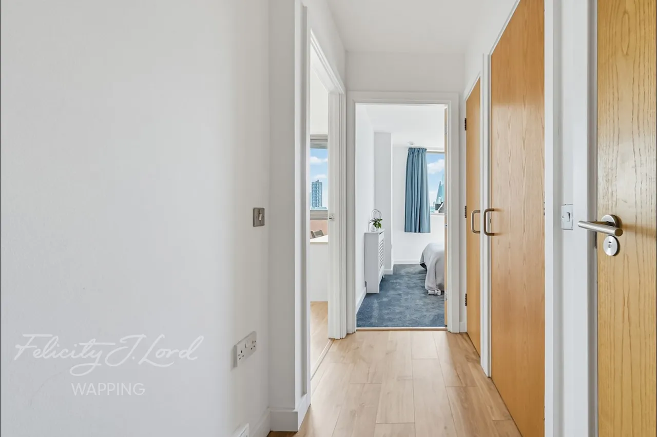 Spencer Way, London, E1, photo 15