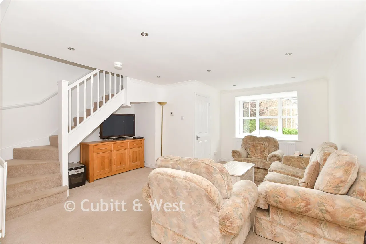 Pellings Farm Close, Crowborough, TN6, photo 3