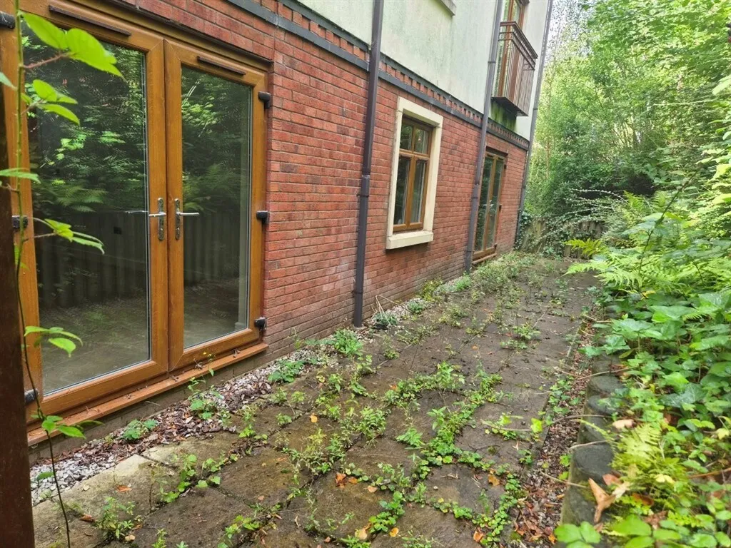 Bury New Road, Prestwich, M25, photo 7