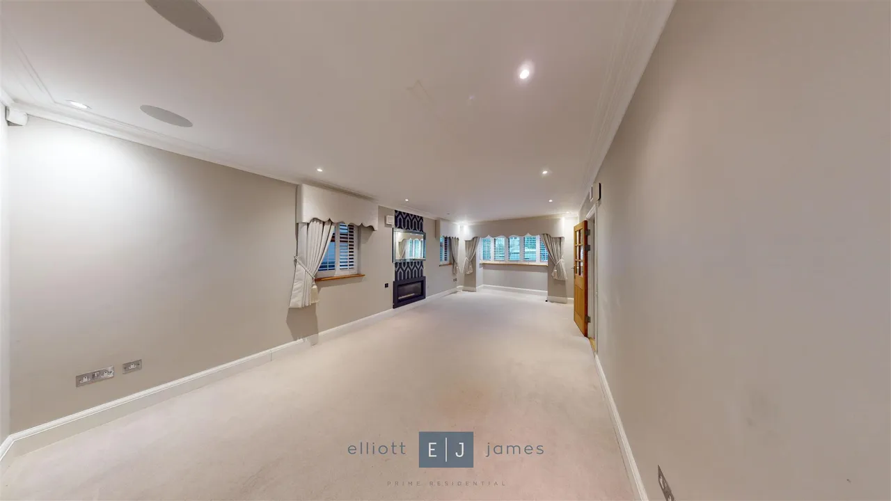 Blackacre Road, Theydon Bois, CM16, photo 9