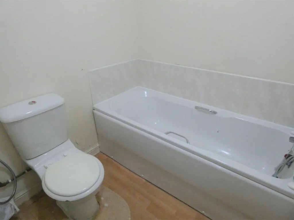 SaddlecoteClose, Manchester, M8, photo 11