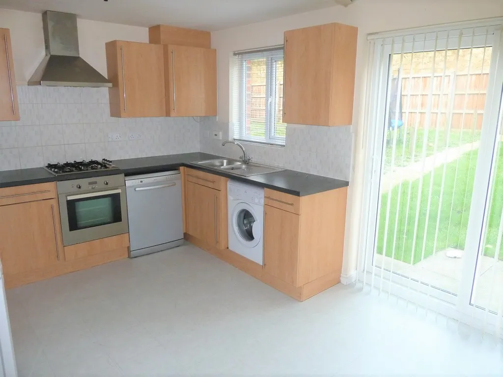 SaddlecoteClose, Manchester, M8, photo 3