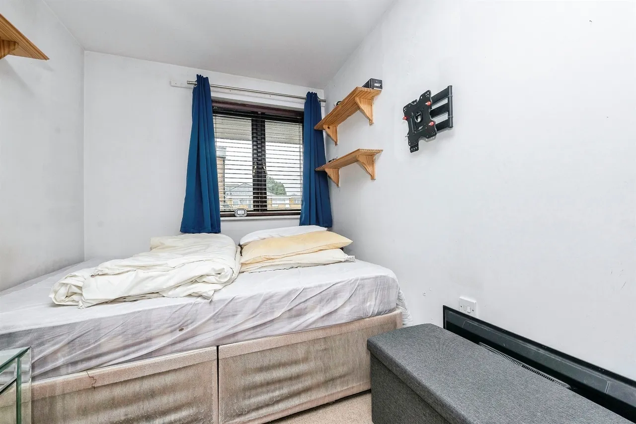 Queensway, HEMEL HEMPSTEAD, photo 10