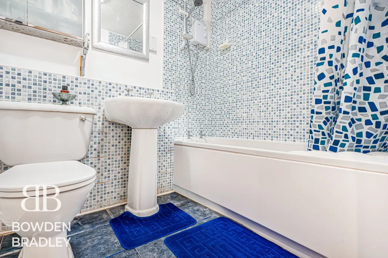 Youngs Road, Hastingwood Court, IG2, photo 30