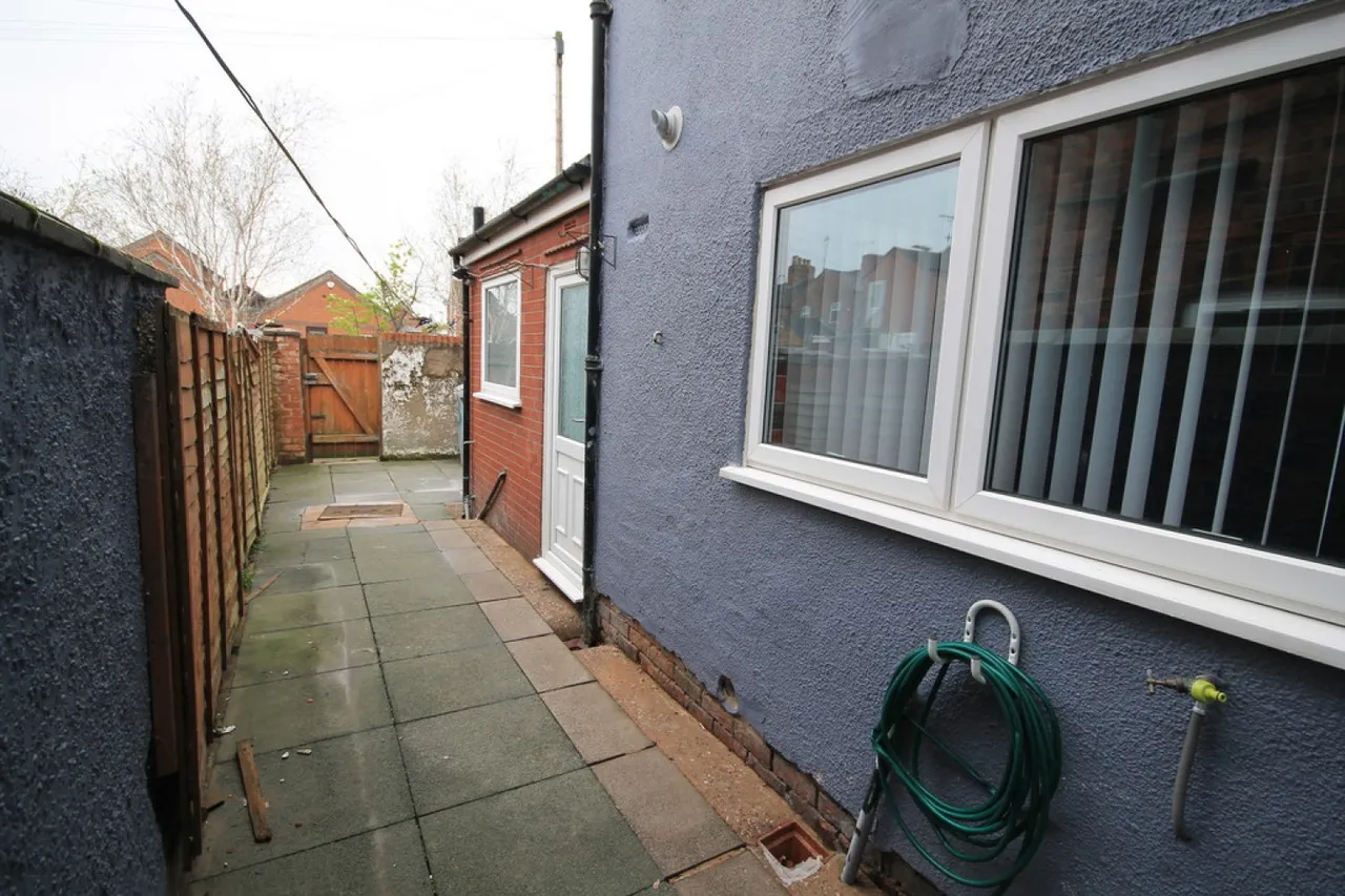 Ford Lane, Crewe, CW1, photo 10