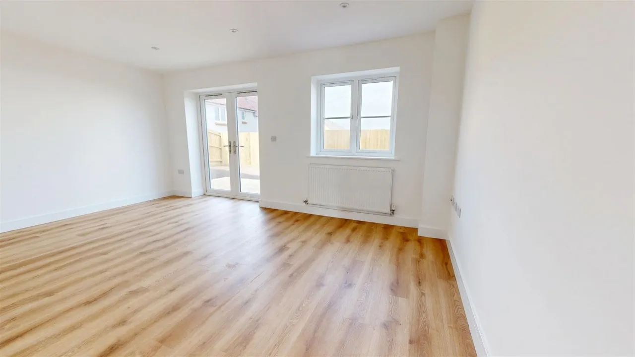 Curtis Way, Weymouth, DT4, photo 5