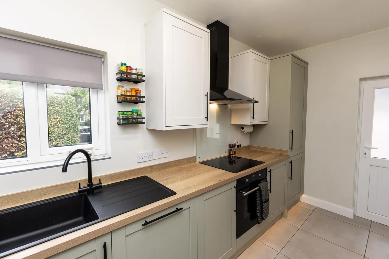 Victoria Crescent, Llandudno Junction, LL31, photo 6