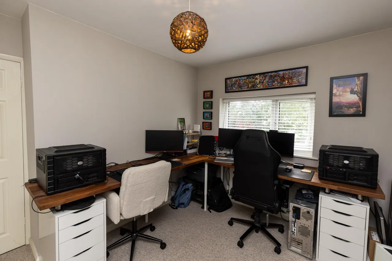 Victoria Crescent, Llandudno Junction, LL31, photo 12