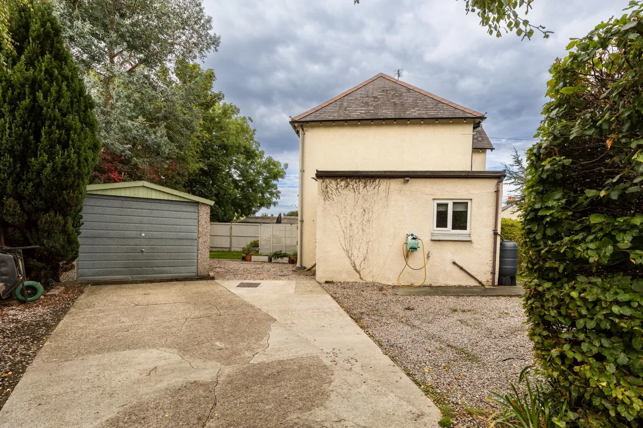 Victoria Crescent, Llandudno Junction, LL31, photo 20