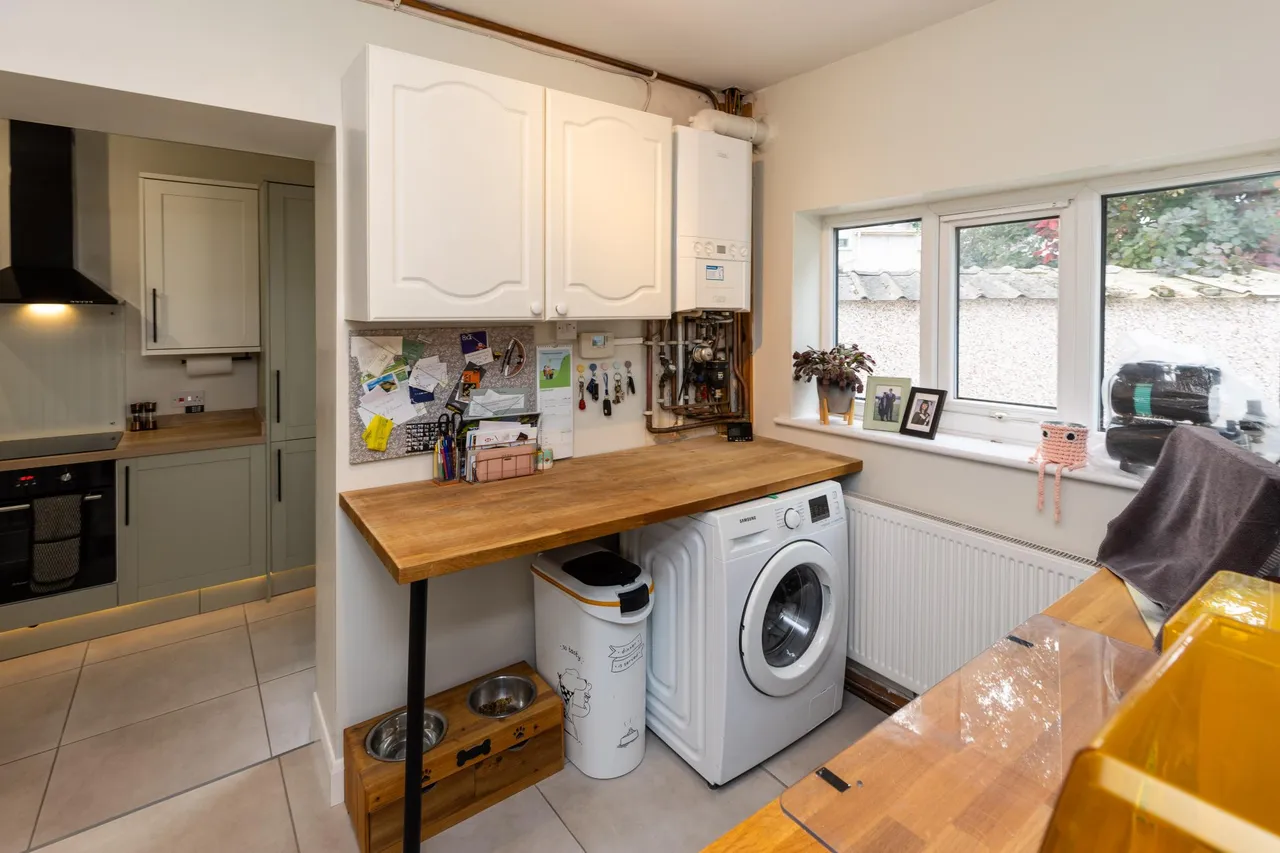 Victoria Crescent, Llandudno Junction, LL31, photo 9