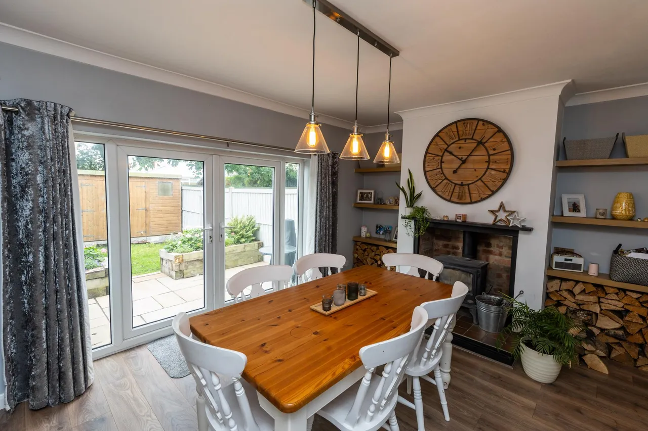 Victoria Crescent, Llandudno Junction, LL31, photo 5