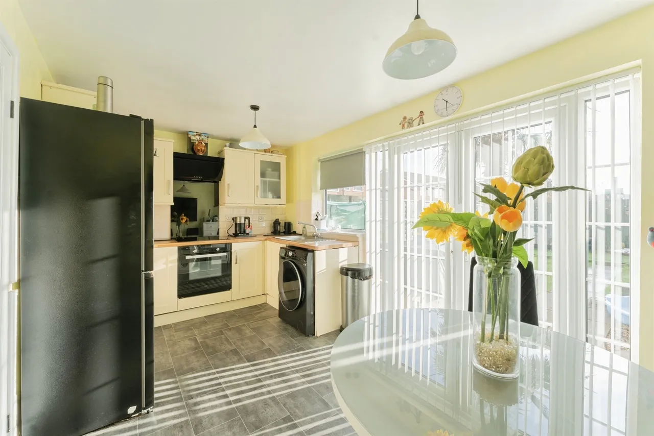 Moston Way, Great Sutton, Ellesmere Port, photo 7