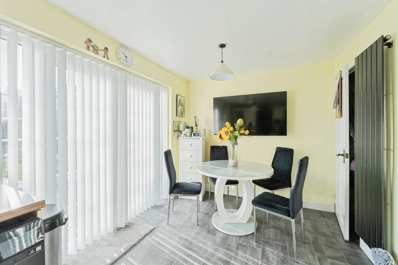Moston Way, Great Sutton, Ellesmere Port, photo 6