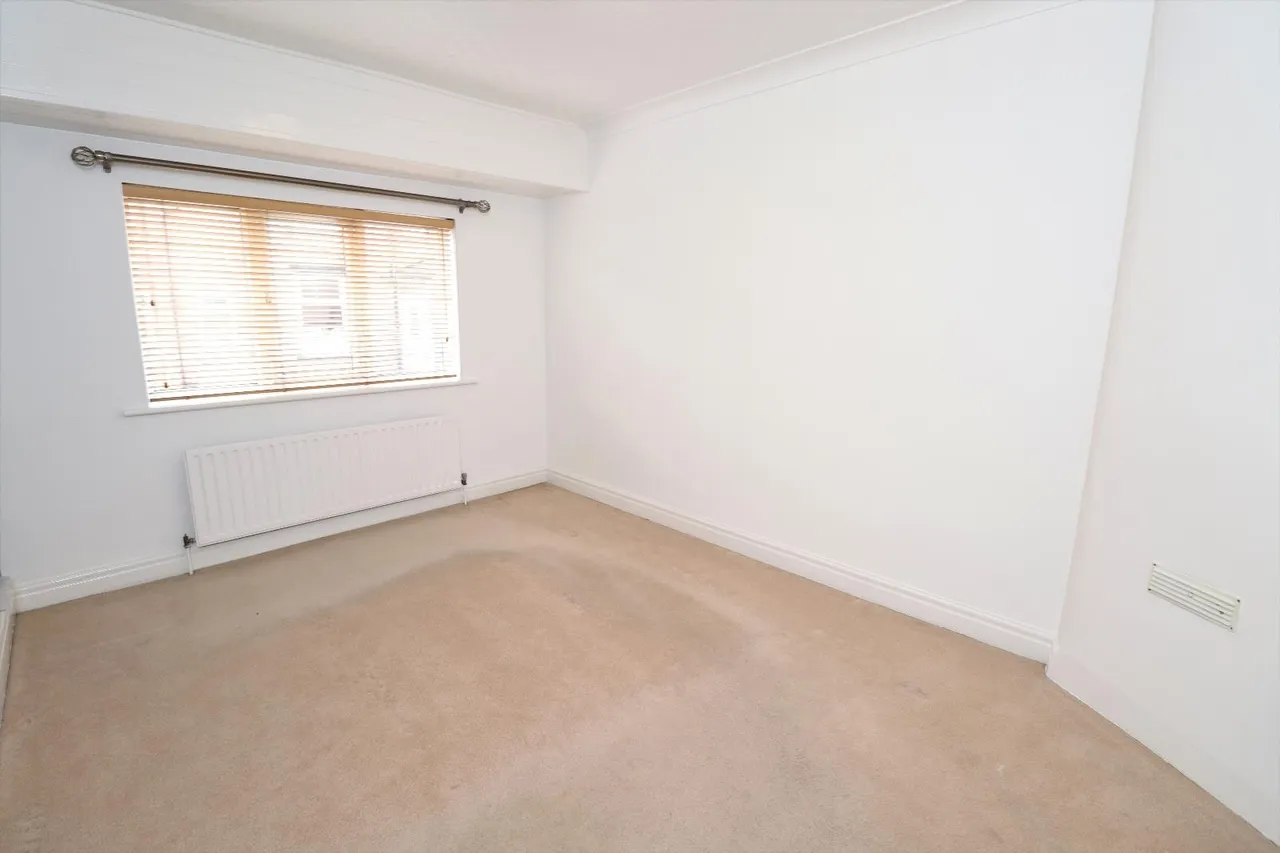 Aston Street, Leeds, LS13, photo 4