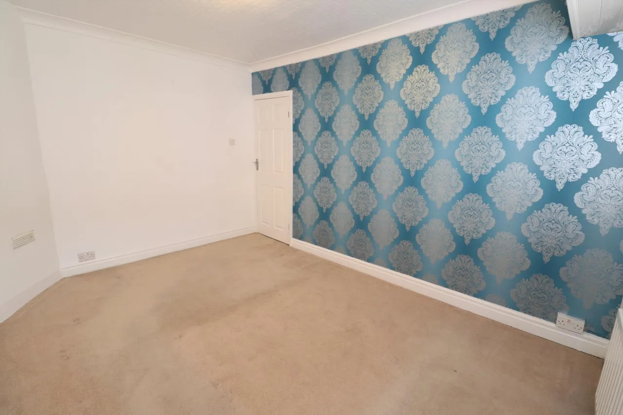 Aston Street, Leeds, LS13, photo 5