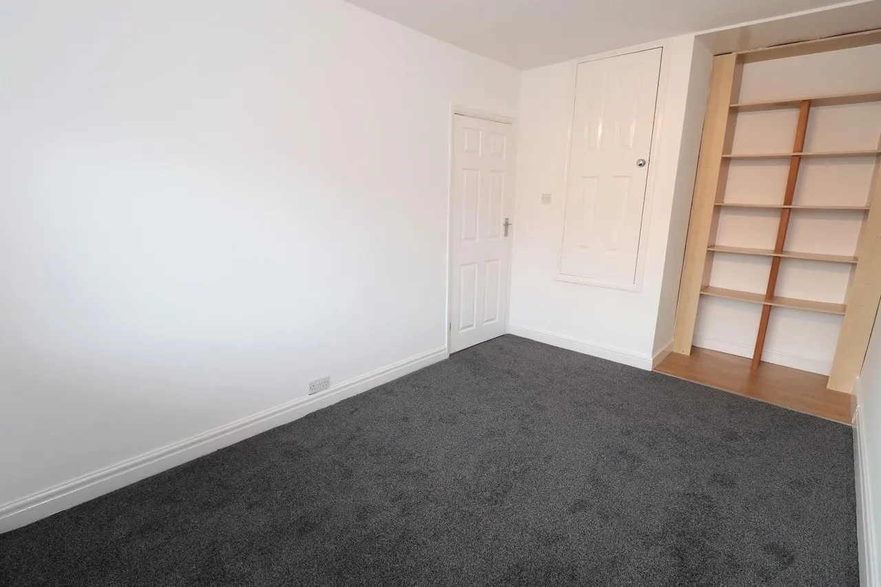 Aston Street, Leeds, LS13, photo 7