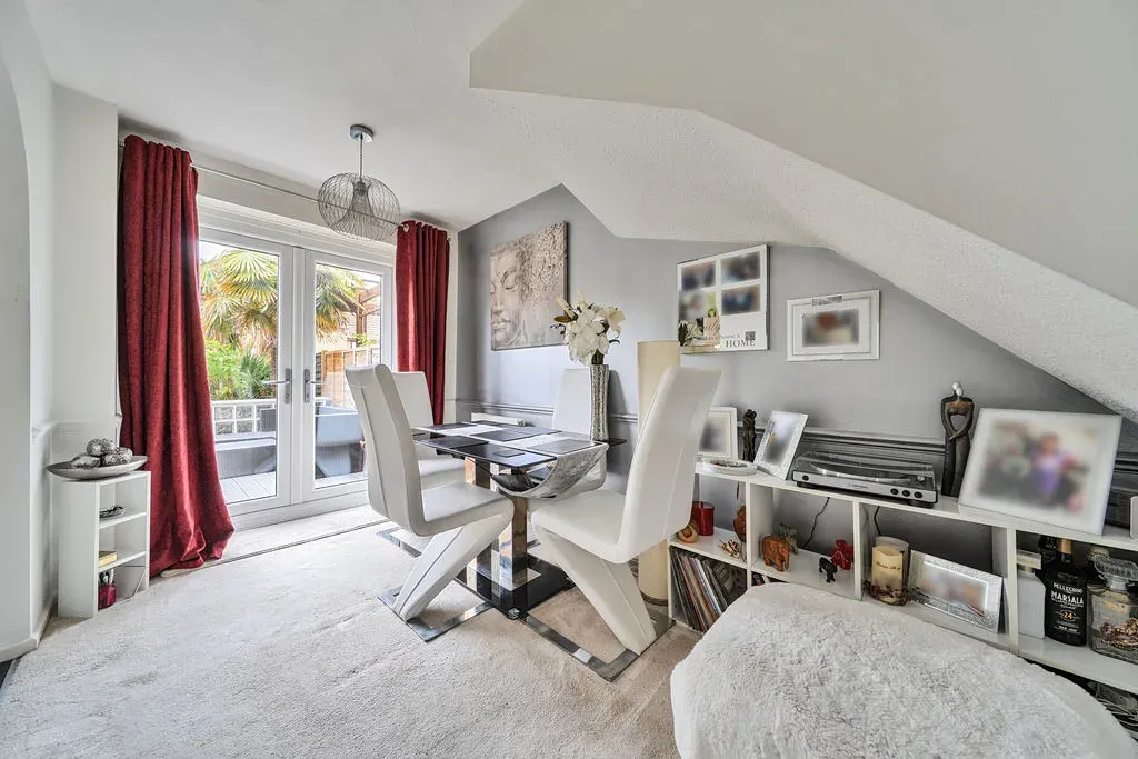 Wistmans, Furzton, Milton Keynes, Buckinghamshire, MK4 1LB, photo 4