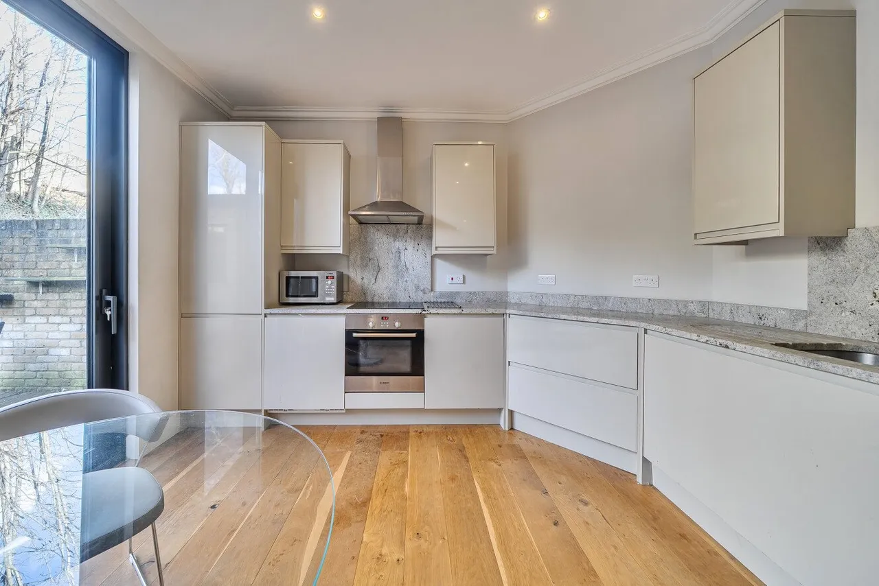 Cleveland Avenue, Chiswick, London, W4, photo 10