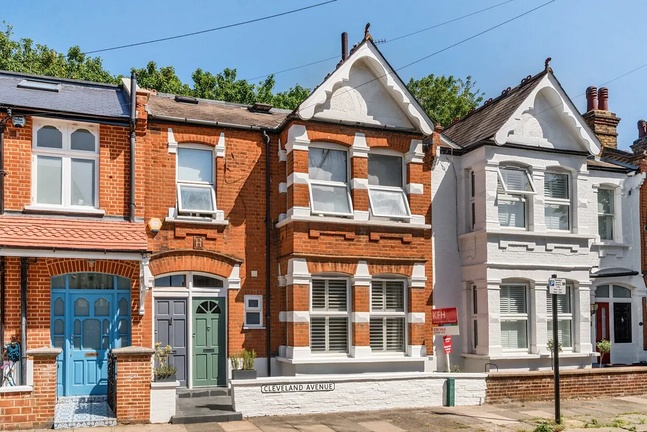2 bed flat for sale — Cleveland Avenue, Chiswick, London, W4